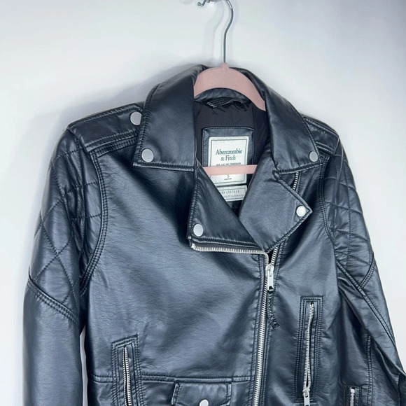 Abercrombie & Fitch Vegan Leather Moto Jacket Black Zip Up Biker Size Small - Picture 3 of 10